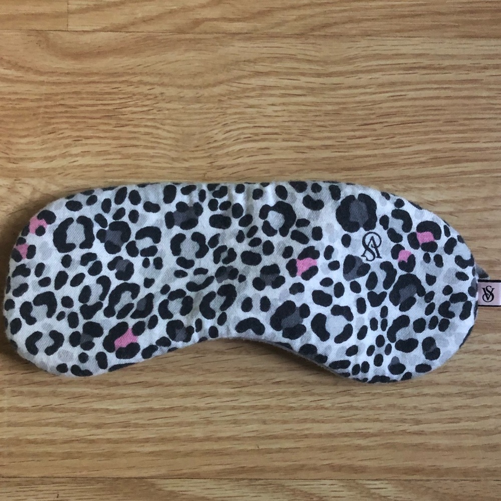 Sleeping mask